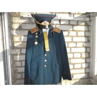 Парадный офицерский мундир участника ВОВ(китель,рубашка,брюки,парадный ремень,фуражка).С рубля.