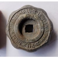 WW2: ручка (маховик, барашек) от вентиля баллона ранцевого Flammenwerfer 41 (FmW 41). Германия.