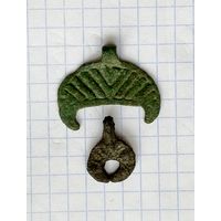 Две лунницы.