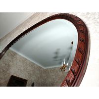 Старинное зеркало.