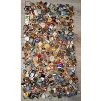 Новогодняя распродажа. Большой лот значков. Свыше 300 штук. С рубля, без минимальной цены.