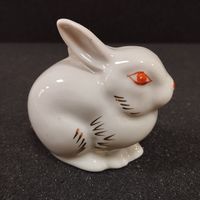 Статуэтка фарфоровая Заяц Кролик, Полонное. СССР