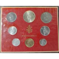 Годовой набор Ватикан 1972 (8 монет с серебром).