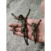 3 бронзовые католические распятья,с рубля