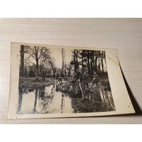 Почтовая карточка, фотография военнослужащих у воды, до 1917 года.