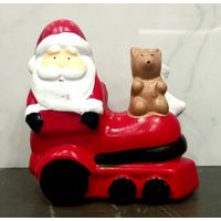 Дед Мороз с Мишкой на Машине * Новый Год ! * Керамика * Ширина 15 см * Высота 14.5 см * Красивая !