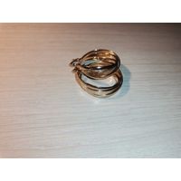 Металлические серьги-кольца с витым объёмным дизайном, замки рабочие.