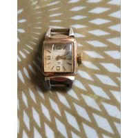 Часы наручные Слава,пытаются идти.  В коллекцию,ремонт,на запчасти.Состояние на скане.