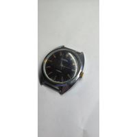 Часы Восток . идут . С рубля без МЦ. Много лотов с рубля без МЦ.