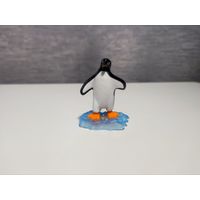 Фигурка киндер пингвин kinder