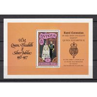 10. BrKS. Великобритания. Колонии. Антигуа. Серебряный юбилей Елизаветы II. Надпечатка. Королевский визит 28 октября 1977 г. 5 $. Mi.#478. Block 31. MNH.