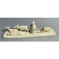 Чукотский сувенир. Изделия из бивня моржа