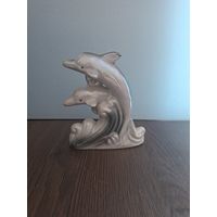 Фарфоровая статуэтка =дельфины=