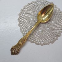 Изящная ложка СТОЛОВАЯ, около 1860г. Франция. СЕРЕБРО В ЗОЛОТЕ с 1 рубля