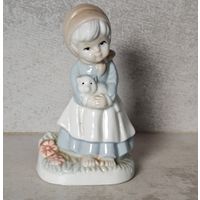 Статуэтка девочка