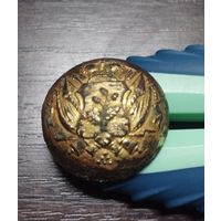 Редкая пуговица с гербом рода Скирмунты размер (30мм)