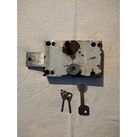 Замок гаражный, 2 ключа. См. описание.