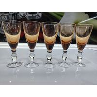 С 1 РУБЛЯ!!! Набор рюмок медового оттенка на 5 персон, стекло, СССР, 1970-1980 гг.