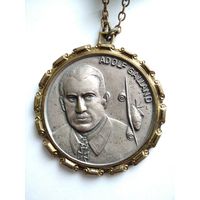 Юбилейный Знак лётчику АСу Адольфу Галланду