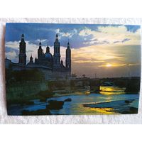 Испания, Сарагоса. Закат на реке Эбро