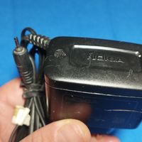 Сетевое зарядное устройство Nokia AC-3E.