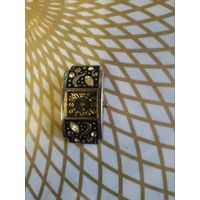 Часы наручные OMAX ,   тикают. Состояние на скане.