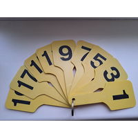 Набор желтый цифр-веера двухстороннего от 1-20 пластиковый, б.у в отличном состоянии