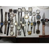 Большой лот часов 30 штук , механические и кварцевые .