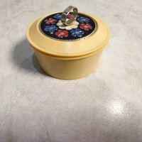 Пудреница из СССР + пудра Лебяжий пух.