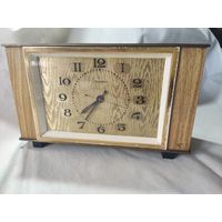 Часы настольные Молния. Механика. 70-е гг. В работу мастеру.