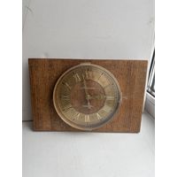 Часы настенные молния кварц