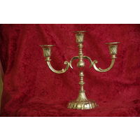 Подсвечник с серебрением ( высота  21,5 см , ширина 23 см )