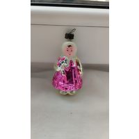 Ёлочная игрушка "Девушка с цветами"