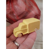 Машинка колкий пластик СССР, мини.