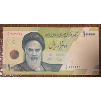 Банкнота Иран 10000 риалов 2017 год.  Рухолла Мусави Хомейни. НЕ БЫЛА В ОБОРОТЕ