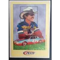 Р.Петти-"король" знаменитый американский автогонщик.
