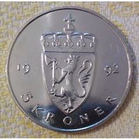 Норвегия 5 крон 1992 (редкий тип), 11,50 г, 29,5 мм, медно-никелевая.  Краузе - KM# 437.