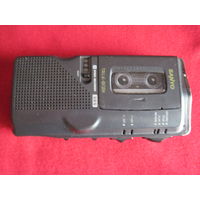 Диктофон кассетный SANYO.