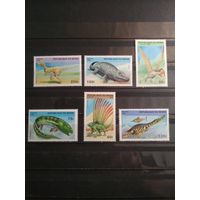 Бенин 1996 г. Динозавры.