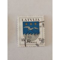 Марка серии "Гербы" с надпечаткой 2005 - Герб Юрмалы