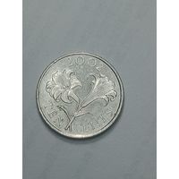 Бермудские острова 10 центов 2002 года .