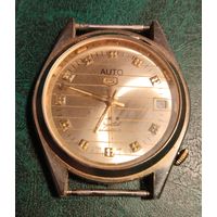 Часы "AUTO". Идут.