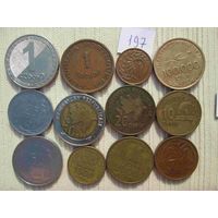 12 монет иностранных