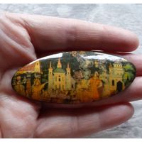 Винтажная брошь Лаковая миниатюра "Сказки старого города".