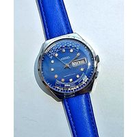 Часы Ракета колледж