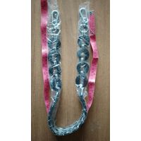 Ремень на плечо женской фирменной сумки под змеиную кожу