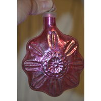 Цветок  Кремлевская игрушка Толстое стекло