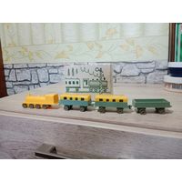 Редкая детская игрушка поезд Малютка 1981 г. СССР в родной коробке в идеальном состоянии с 1 руб без мц