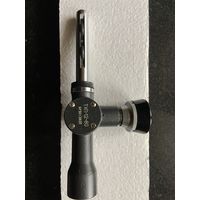 Уже нереально редкое ПРИСПОСОБЛЕНИЕ -в шутку называют "трубка разведчика", холодной пристрелки калибра 12,7. Вставляется в ствол для корректировки мушки-верх-низ и стороны.