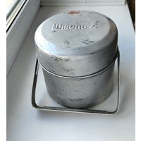 Шмель.